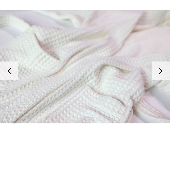 Maker’s Clean WAFFLE WEAVE BATHROBE Unisex Brand new size L/XL luxury Spa - Picture 3 of 4